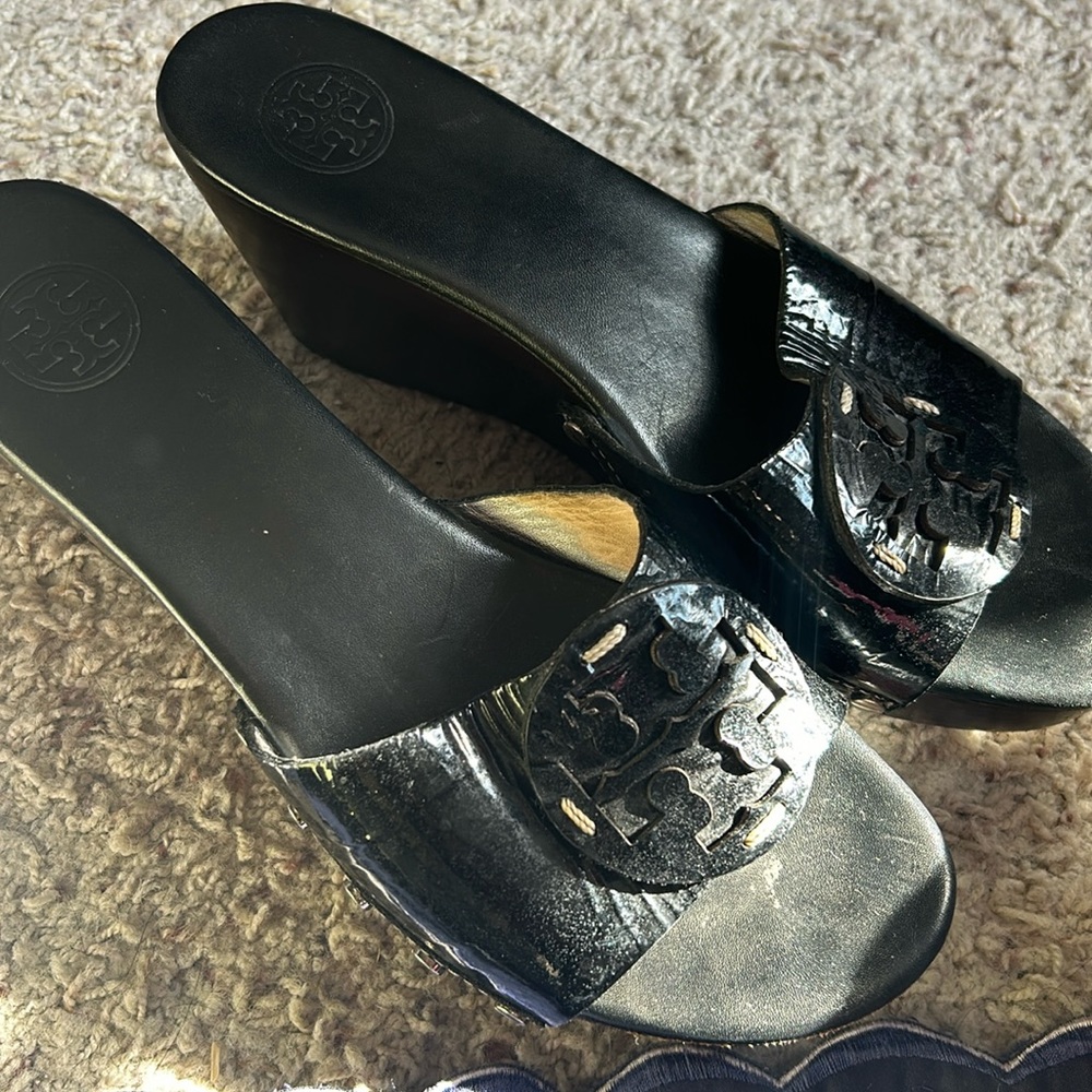 Women sandals
